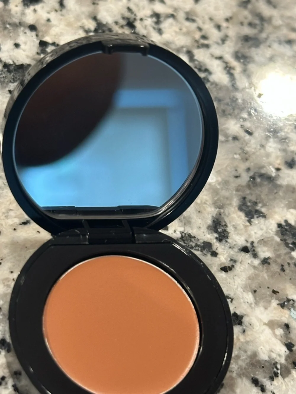 $26! BOBBI BROWN DEEP BISQUE EYE CORRECTOR POT. BRAND NEW. UNUSED. FREE SHIPPING